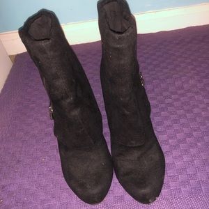MIA Black Felt Booties size 9